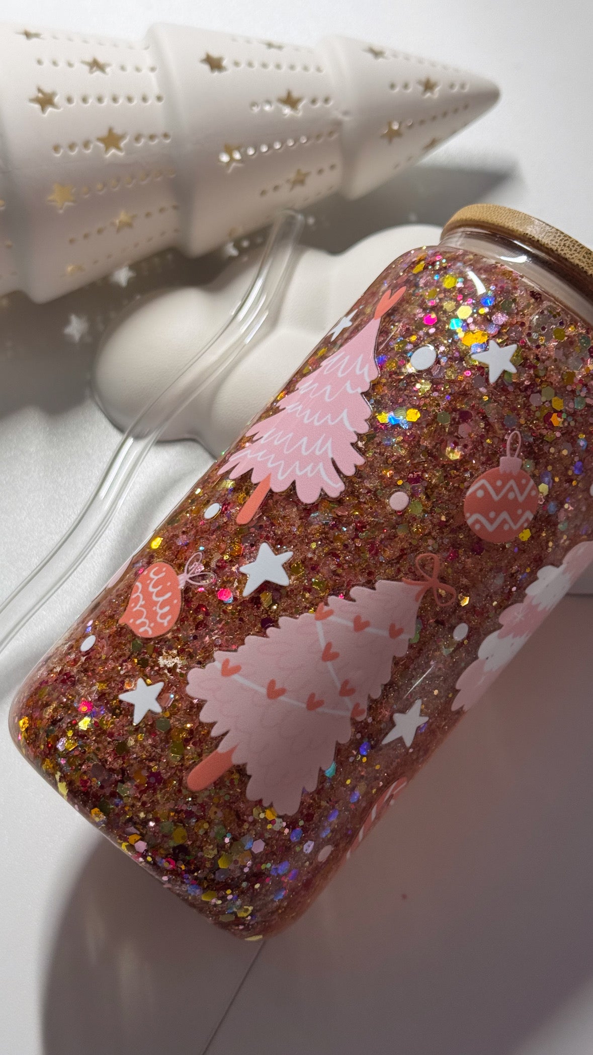 Rosa Tannenbäume Glitzer Snow globe aus Glas - fertiges Trinkglas