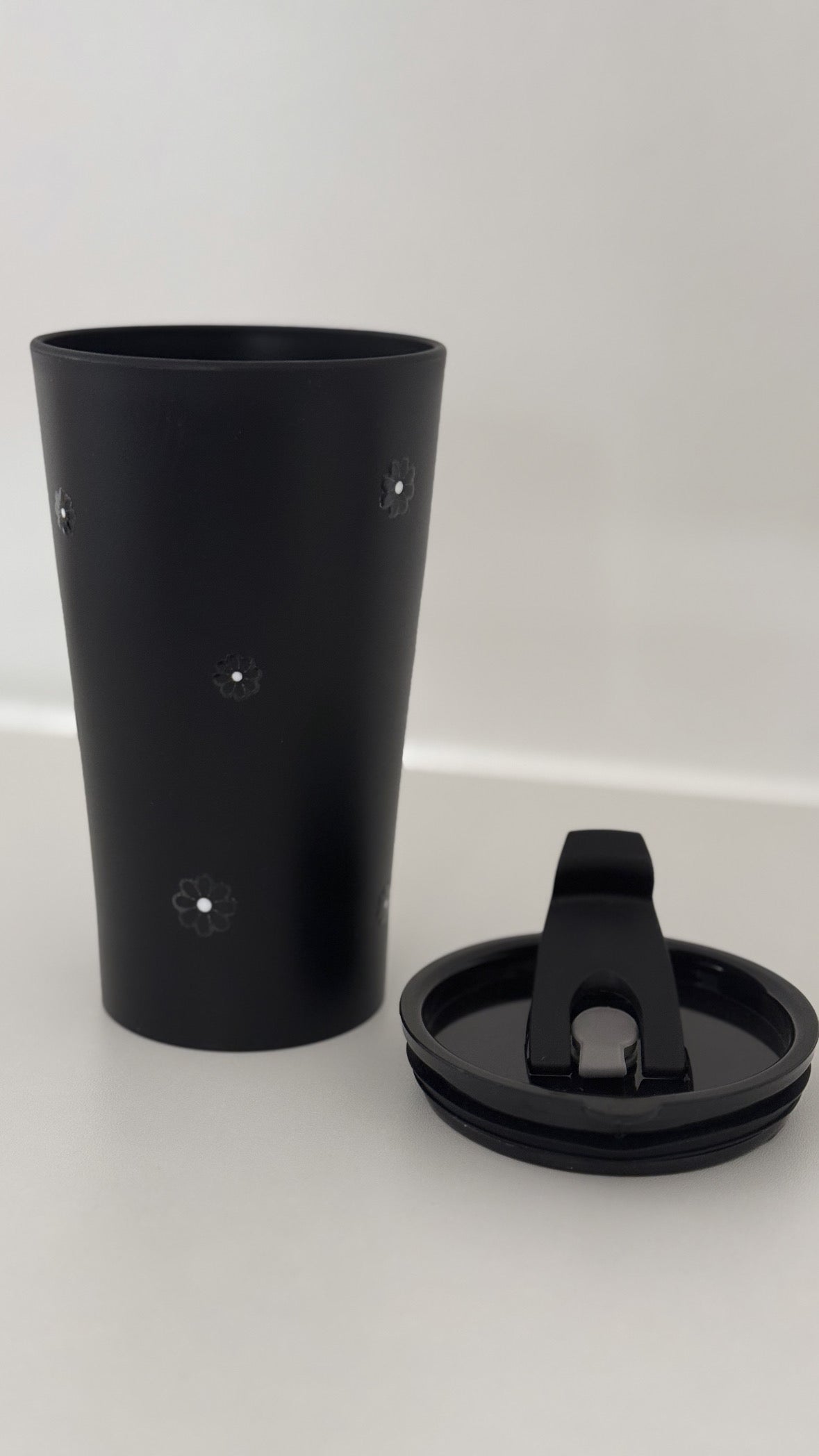 Bloomy black - coffee cup black edition