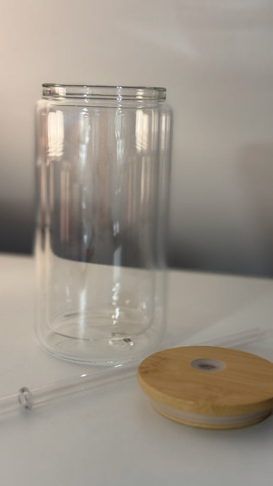 Glitzer - snow globe Trinkbecher aus Glas mit Bambusdeckel und Strohhalm