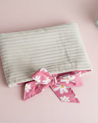 Buchtasche Veloura Beige x Daisy