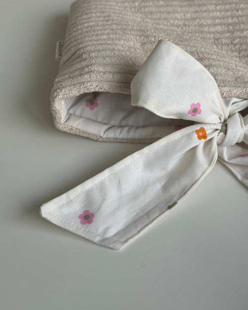 Buchtasche Veloura Beige x Bloomy