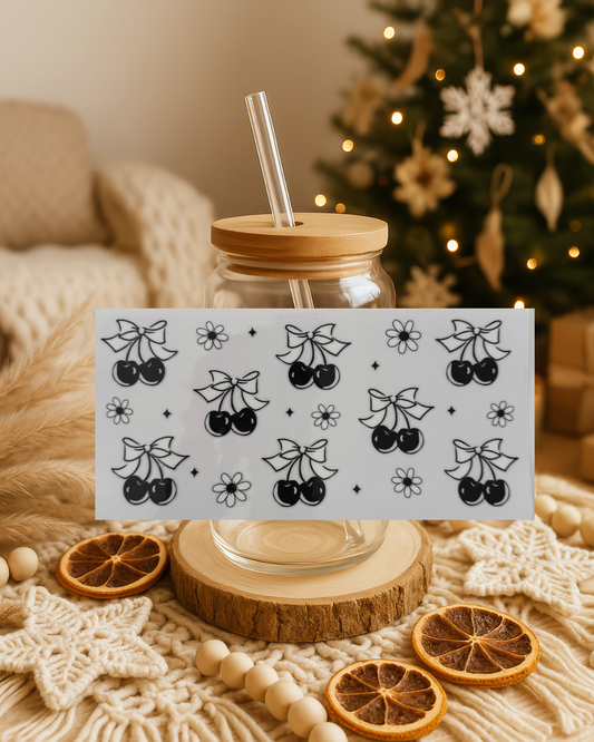 Kirschen mit schleifen und blumen