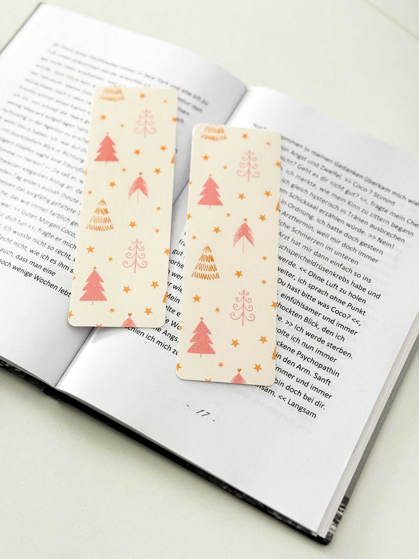 ROSÉ CHRISTMAS TREE